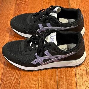 ASICS Women's Tiger Runner II Sportstyle Sneakers Size 7.5